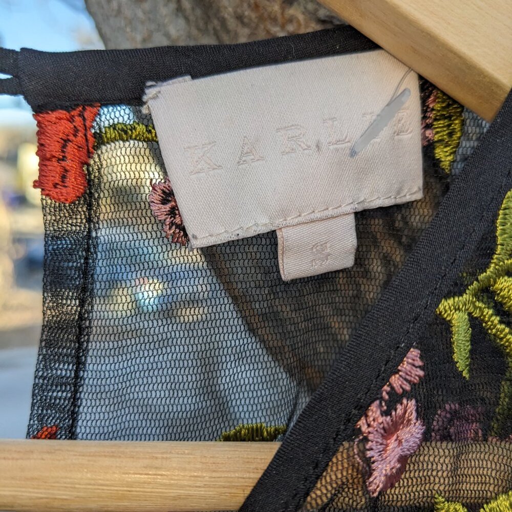 Summer SALE Beautiful Embroidered Floral Dress - Picture 4 of 7